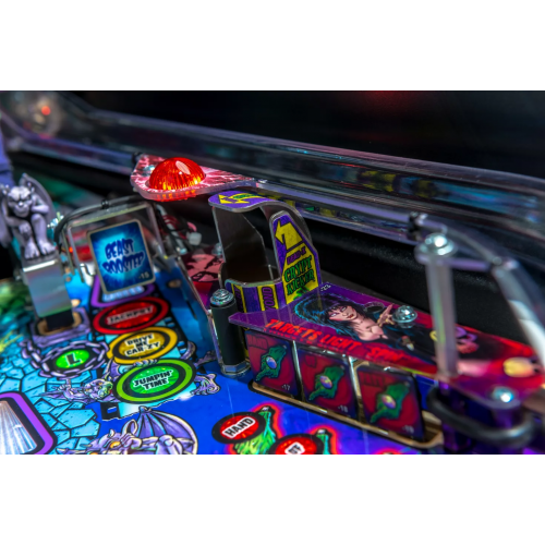 ELVIRA'S HOUSE OF HORRORS 8